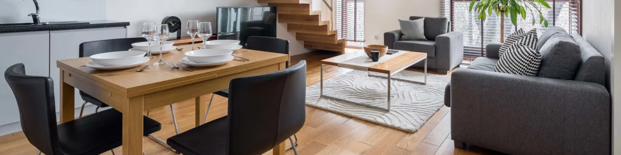 brown lvt floor from Expressway Carpet in Mobile, AL