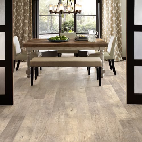 brown lvt floor from Expressway Carpet in Mobile, AL